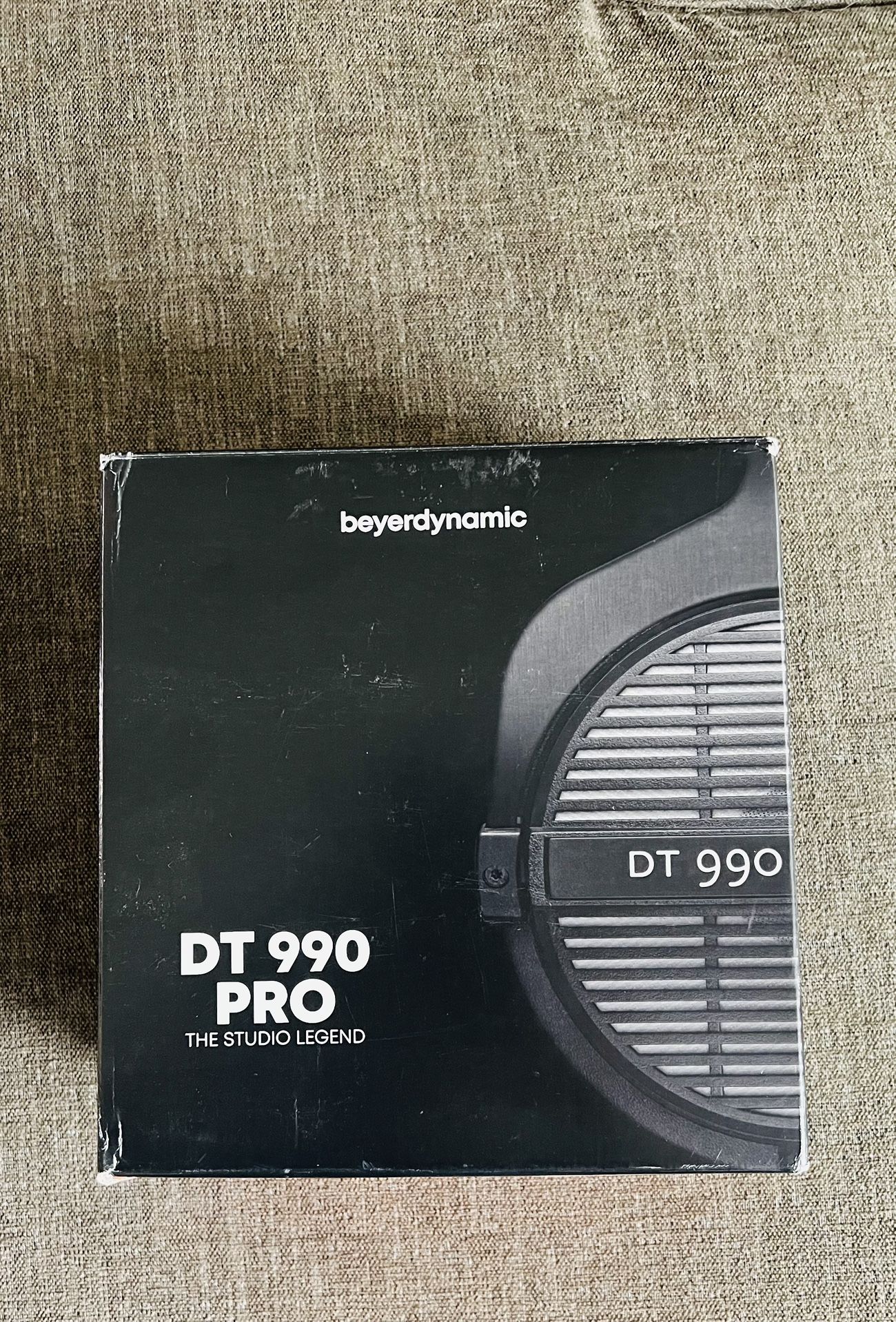 Beyerdynamic DT 990 Pro Studio Headphones