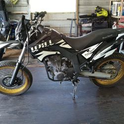 STREET LEGAL DIRT BIKE 250cc