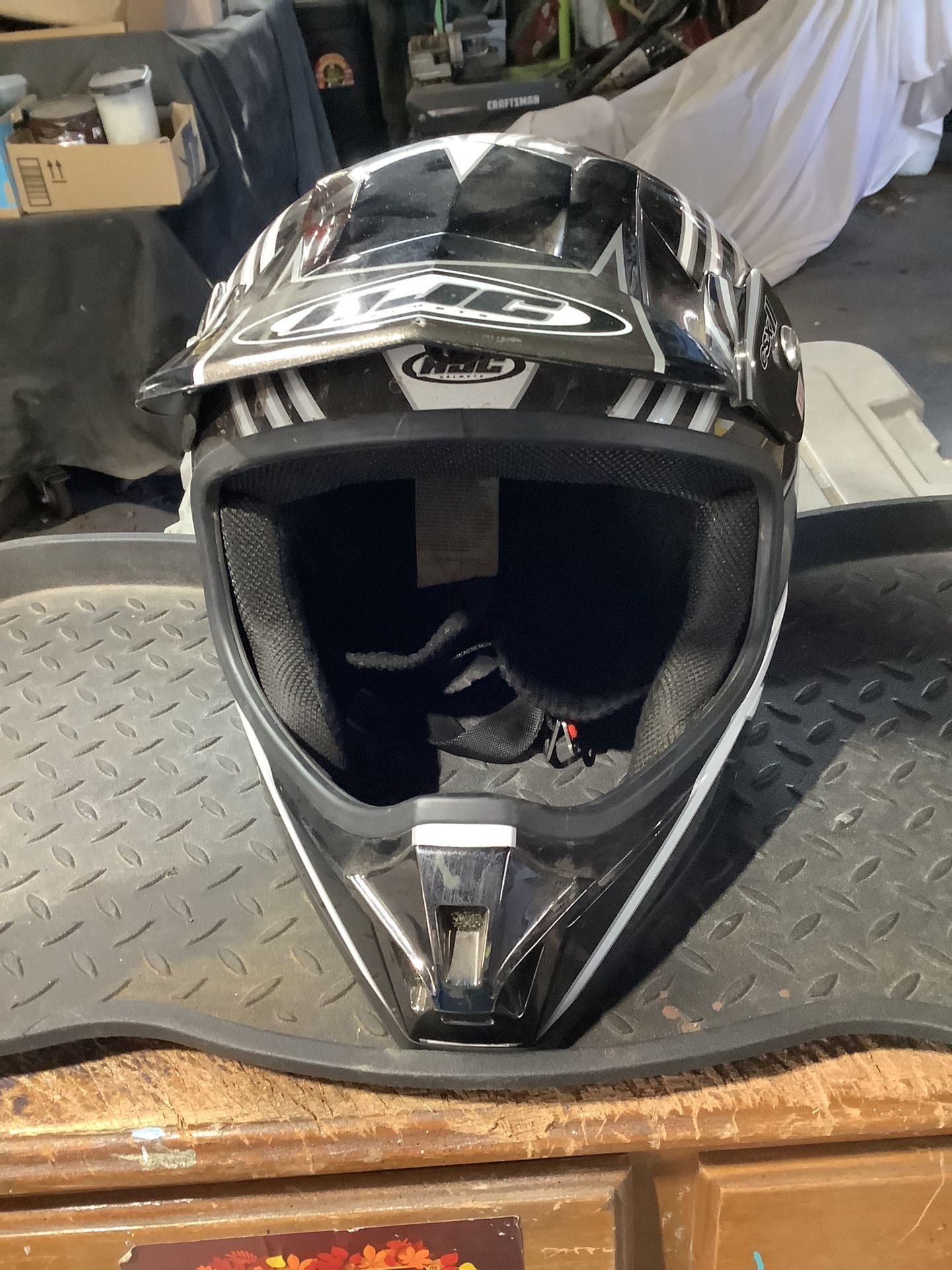 Motorcycle helmet