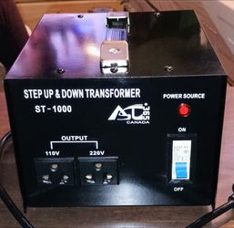 Terminal de caja de altavoz cuadrada con resorte BRTERMINAL de 3,13" x 3,13" mide de ancho7X8