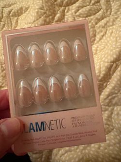 Glamnetics Nails (French manicure)