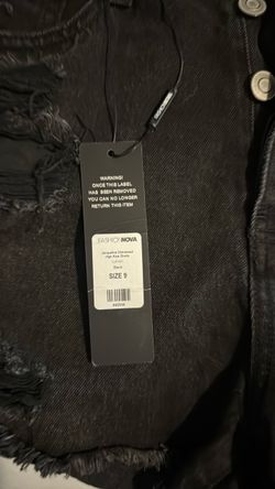 Fashion Nova  Women short