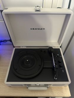 Crosley Cruiser Plus Bluetooth Record Player 