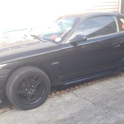 1998 Ford Mustang