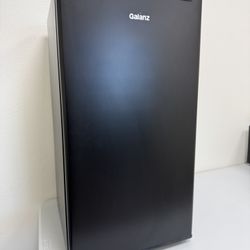 Galanz 3.3 Cu Ft Compact Refrigerator, Black One Door Mini Fridge, Energy Star