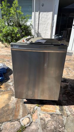 frigidaire Professional Series dishwasher NEW