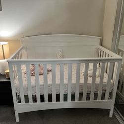 White Wood Crib