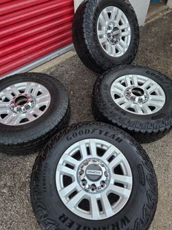Ford f250 rims all good