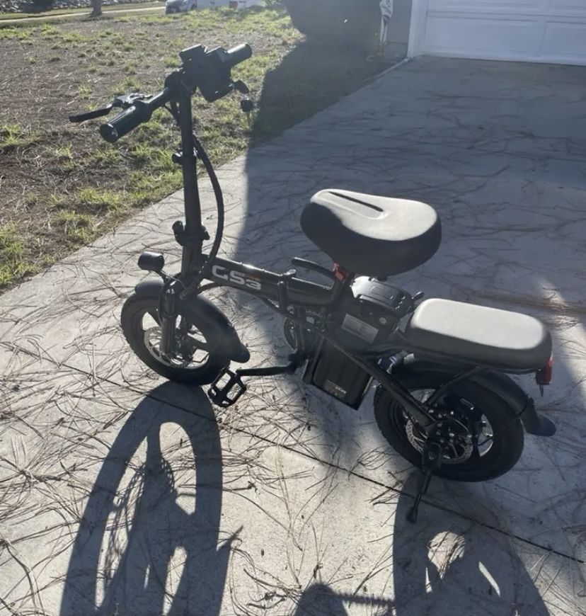 E BIKE 1000 Watts ( LOOKING TO TRADE FOR A GAS MOPED ONLY)