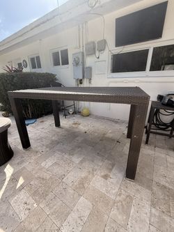 Tall Rattan Table With 3 Chairs