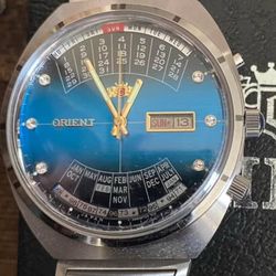 Rare Watch Orient College Perpetual Multi Year Calendar vintage in new condition from 80s Automatic Japan - blue color works perfectly keep exactly ti