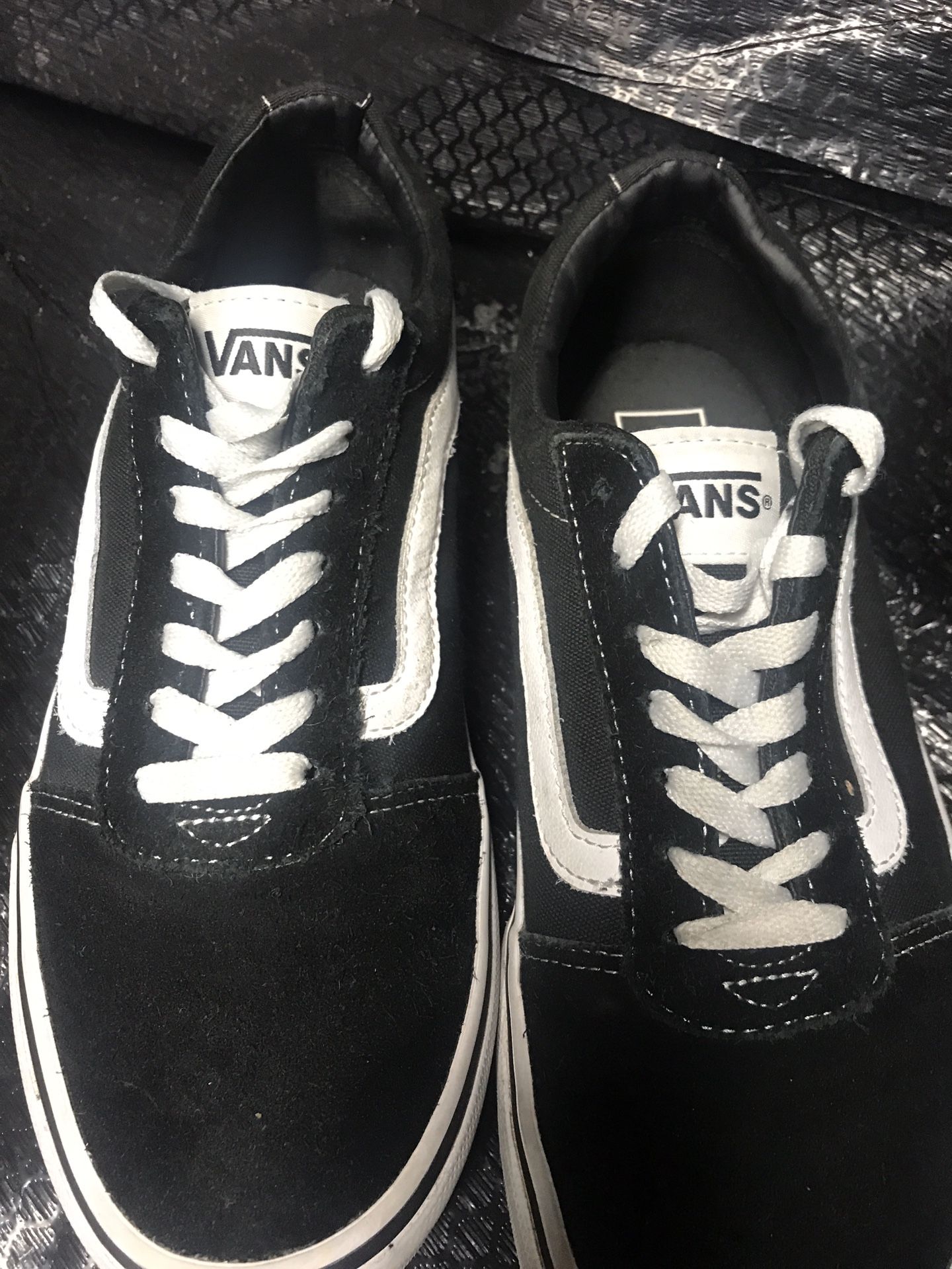 Vans black & white size 8.5