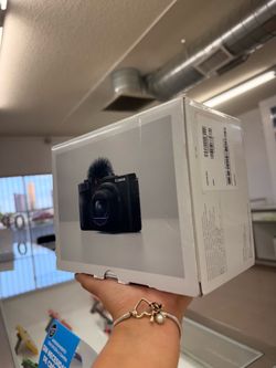 Canon power Shot V1