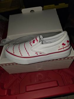 White IN N OUT shoes
