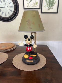 Vintage collectors 2001 Mickey Mouse lamp