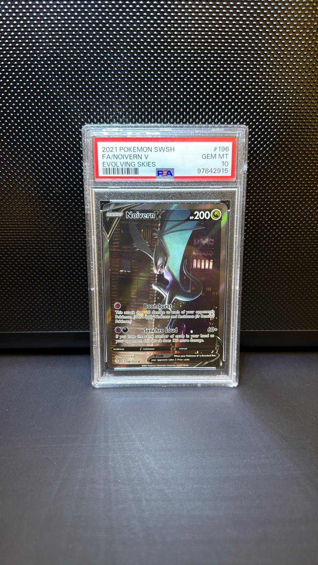 PSA 10 Pokemon Noivern V Evolving Skies FA