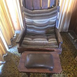 Large Solid Wood Cushioned Chair With Ottoman 