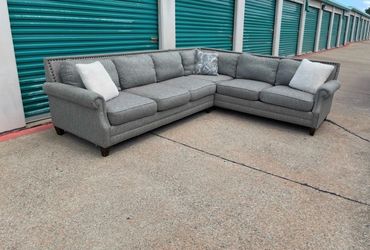 Free Delivery - Grey Cindy Crawford Sectional Set