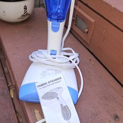 Fabric Steamer Like New. 25.dollars Firm