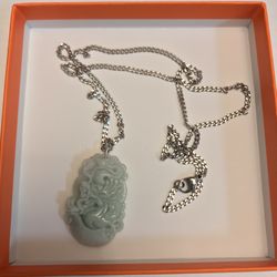 Natural Jade Stone Carving Dragon With Necklace 