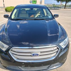 2016 Ford Taurus