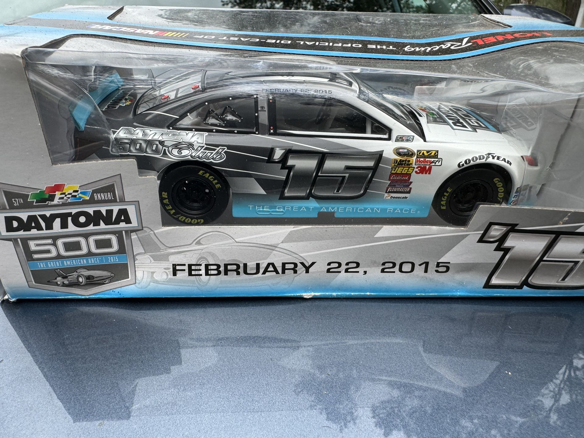 LIONEL RACING 2015 DAYTONA 500 #15 CAR 1:24