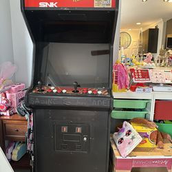 Neo-Geo SNK Arcade Cabinet – Original MVS System – Works