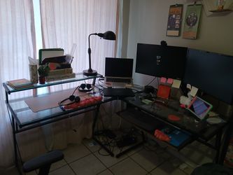 Corner Desk With Monitors
