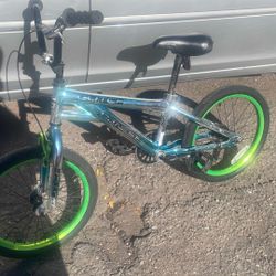 18 Inch Glitch, Genesis