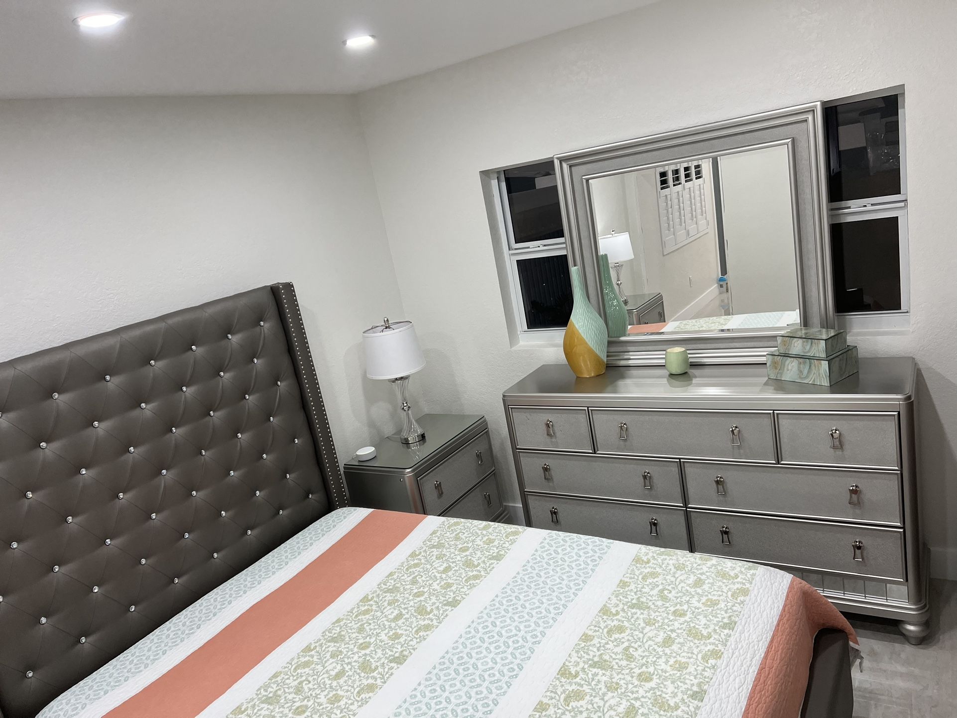 Sofia Vergara Bedroom Set
