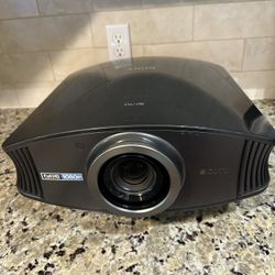 Sony BRAVIA SXRD VPL-VW60 1080p Business Projector 