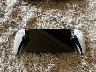 Brand New PlayStation Portal w/hardcase!