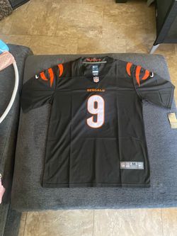 Joe Burrow Jersey (Size M)