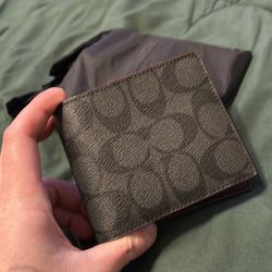 Coach men’s wallet