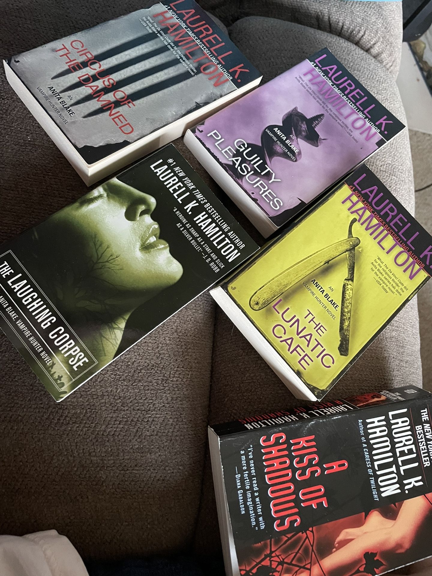 5 Laurell K. Hamilton Paperback Books