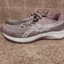 Women's Asics Shoes Size 7.5
