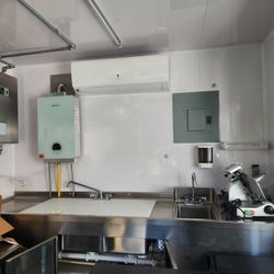 Food Trailer 