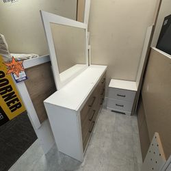 Queen Bedroom Set (used)