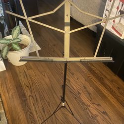 Titan TMS20BK Music Stand