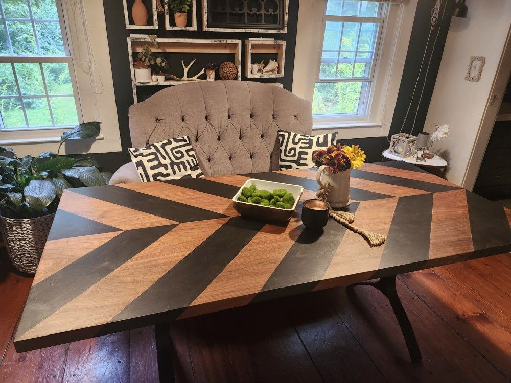 Settee And Table