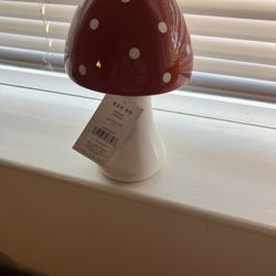 Cute Mushroom Statues! (Set Of Four)