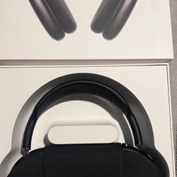 AirPods Max Space Gray with Black Headband