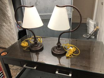 Se vende par de lámparas $25