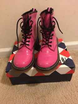 Hot pink Kali boots