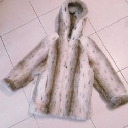 Women GorgeousFaux Fur Hooded Jacket