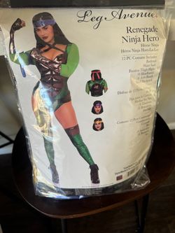 Teenage Mutant Ninja Turtles Costume (Women’s size Small)