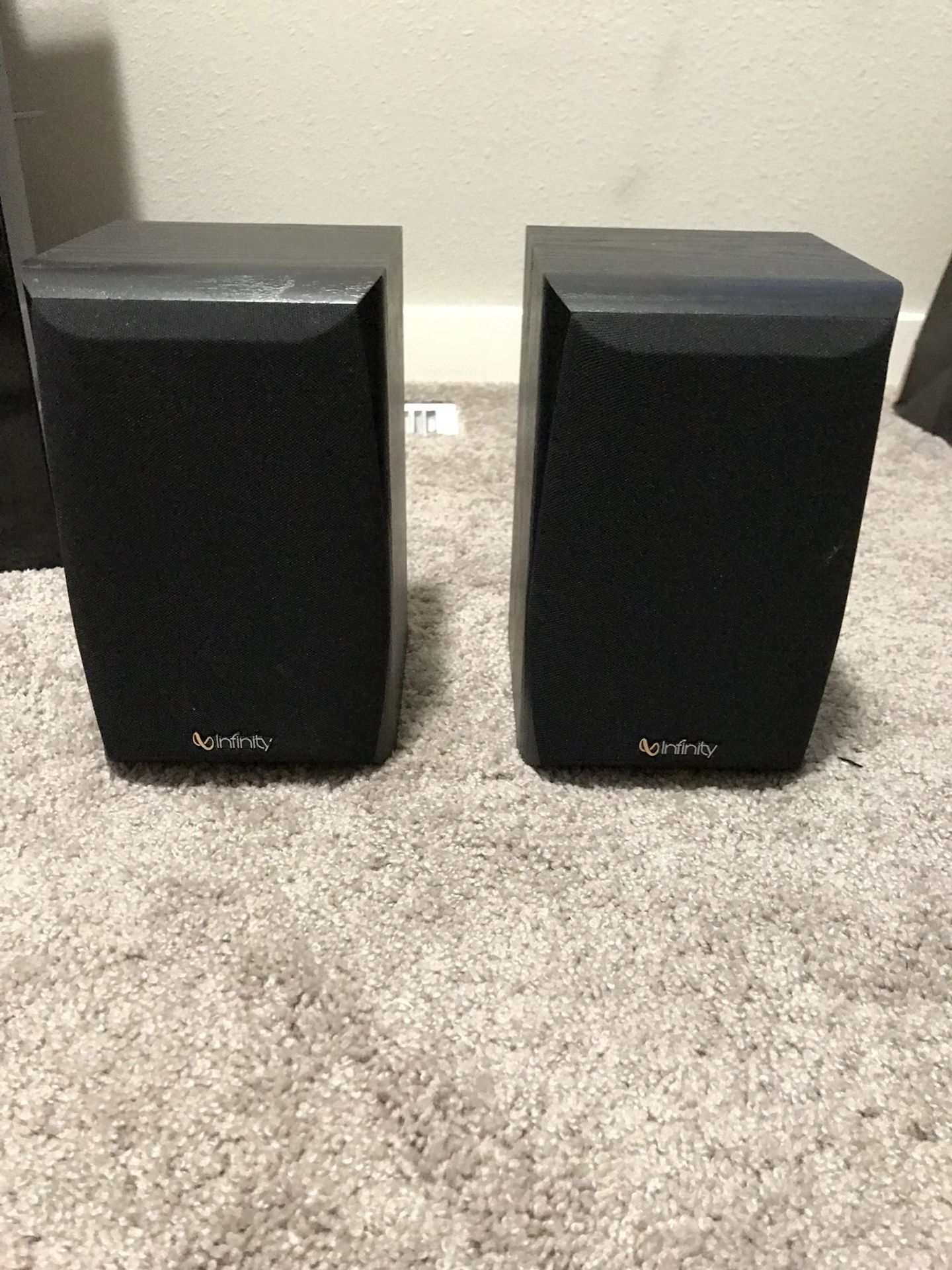 Infinity surround sound speakers for Sale in Lynnwood, WA OfferUp