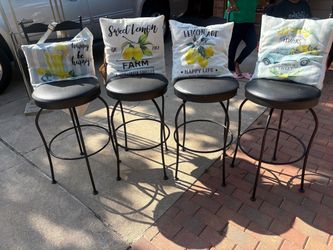 Set of 4 Black Metal Swivel Bar Stools