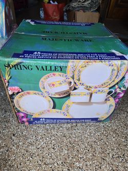 Dish set new for 8 people