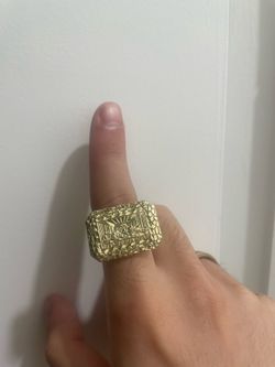 Solid gold last supper ring